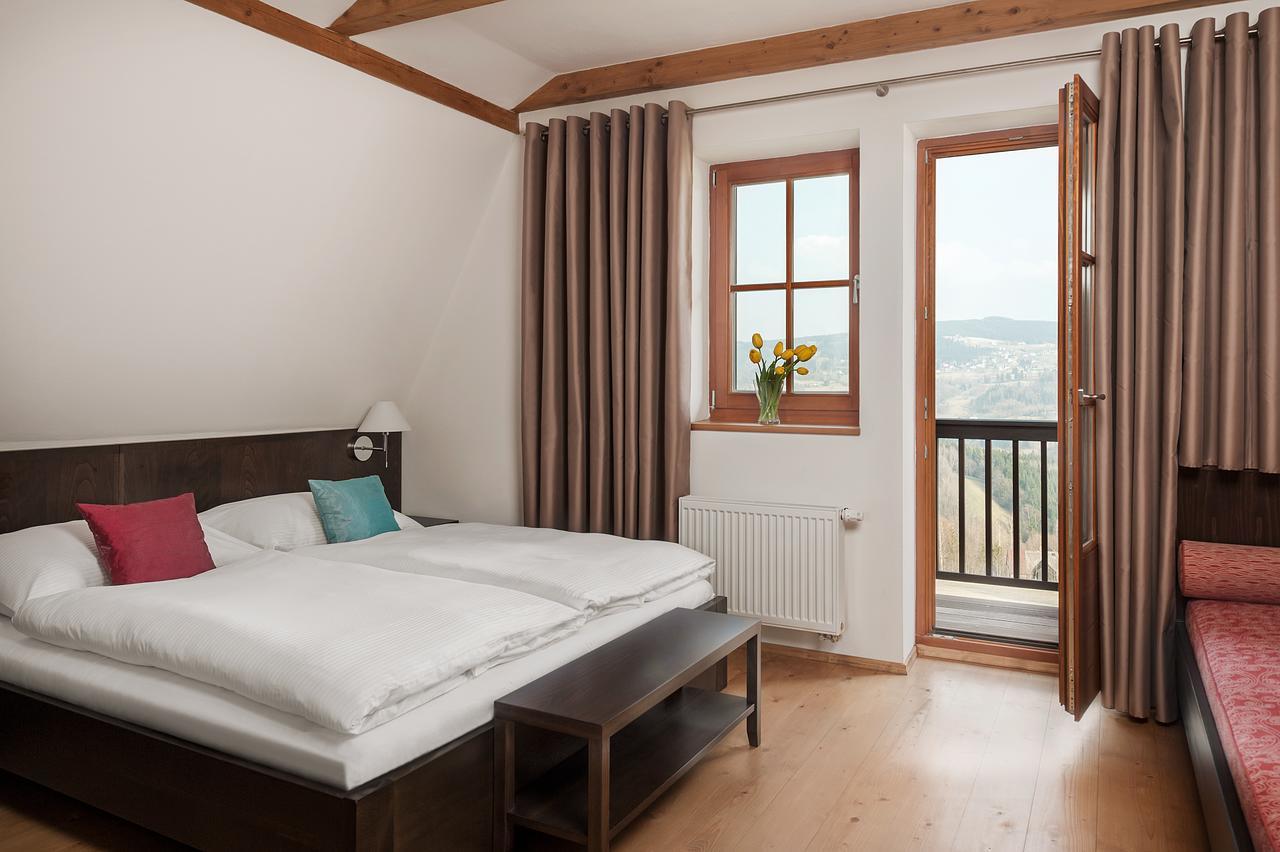 Aneta Hotel & Restaurant Vítkovice Zewnętrze zdjęcie