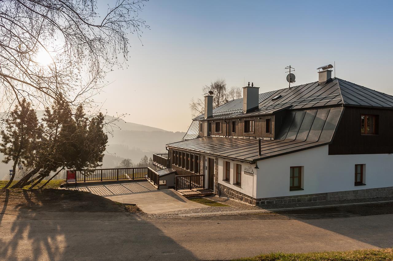 Aneta Hotel & Restaurant Vítkovice Zewnętrze zdjęcie